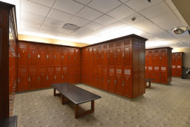 LA-Fitness---locker-room